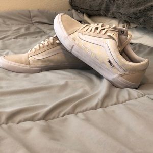Men’s Vans Off The Wall shoes